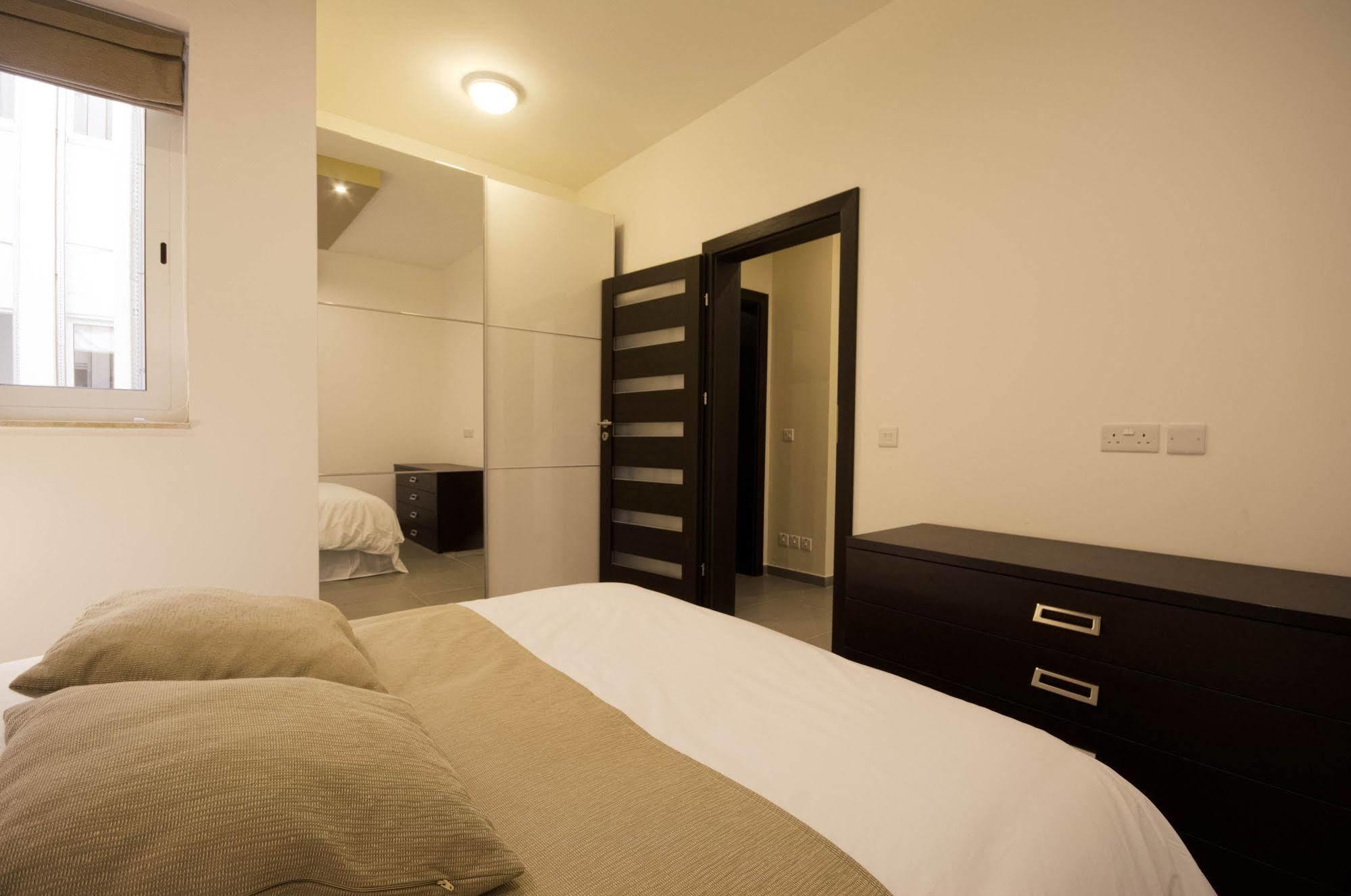 Apartment Depiro Сліма Екстер'єр фото